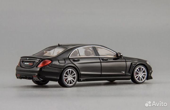 Модель brabus S-class 850 Black 1:43