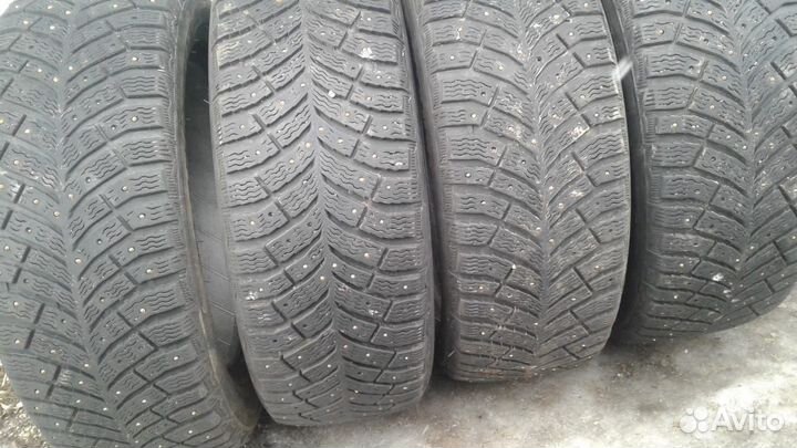 Michelin X-Ice North 4 205/55 R16