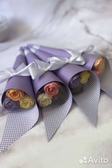 Цветы из шоколада, 3 розы 150р, букет