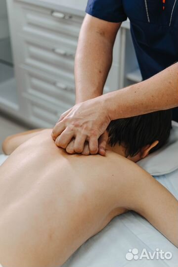Массажист