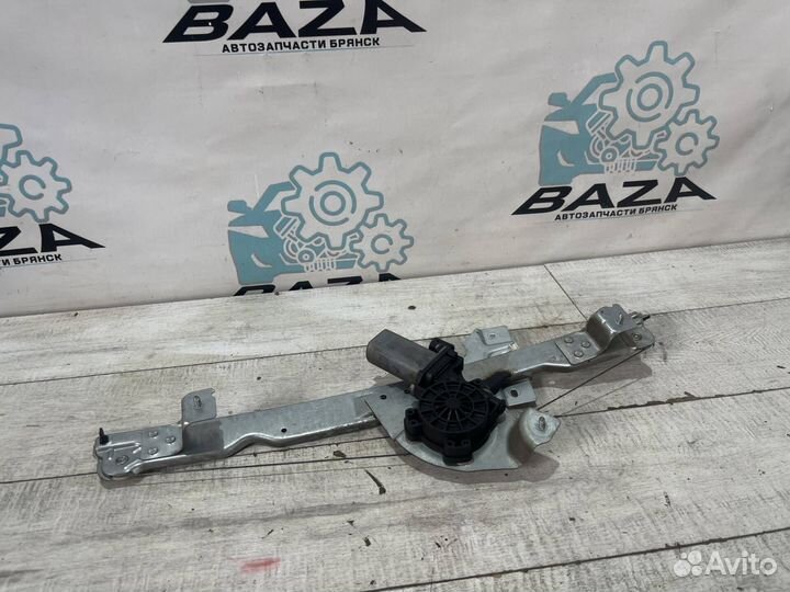 Стеклоподъемник передний правый Renault Sandero St