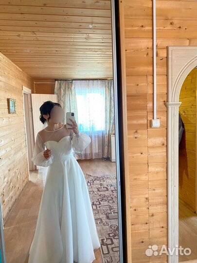 Свадебное платье новое 42 размер