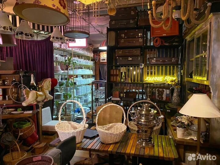 Свет и декор для кафе