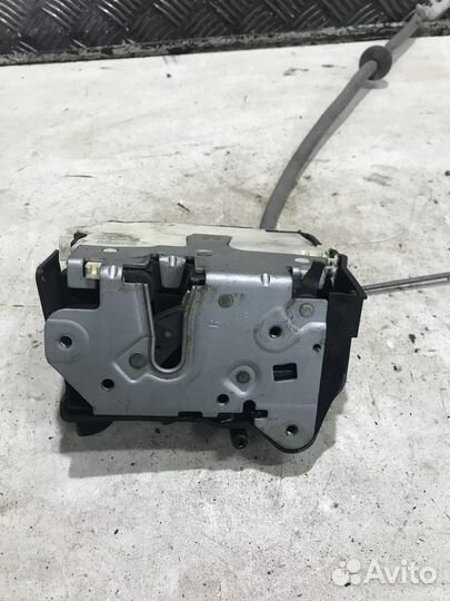 Замок задний правый Land Rover Range Rover 3