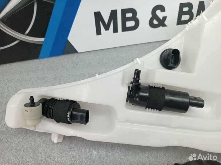 Бачок омывателя Audi Q7 4M