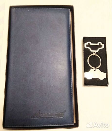 Новый подарочный комплект:визитница и авт-й брелок