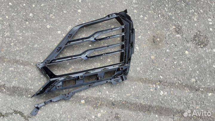 Решетка бампера переднего Lamborghini Urus