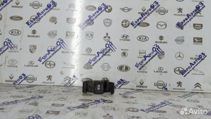 Зажим Porsche Cayenne 2003-2010