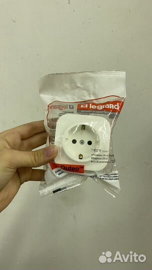 Розетка и рамка Schneider Electric W59 новая