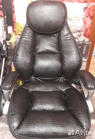 Перетяжка компьютерных кресел