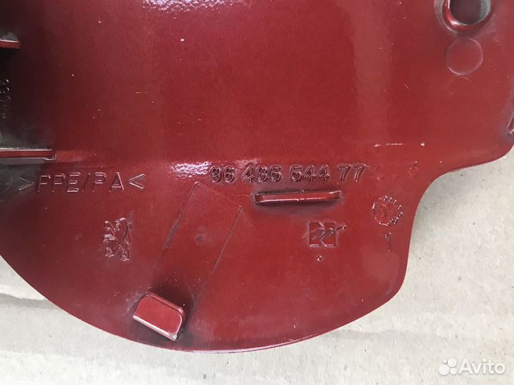 Лючок бензобака Peugeot 307