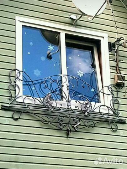 Кованое украшение для дома 