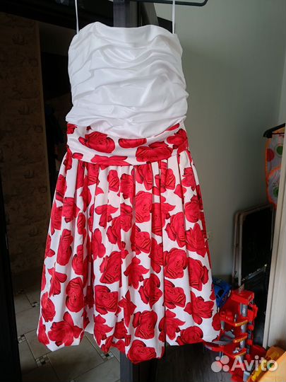 Платье вечернее 42 р