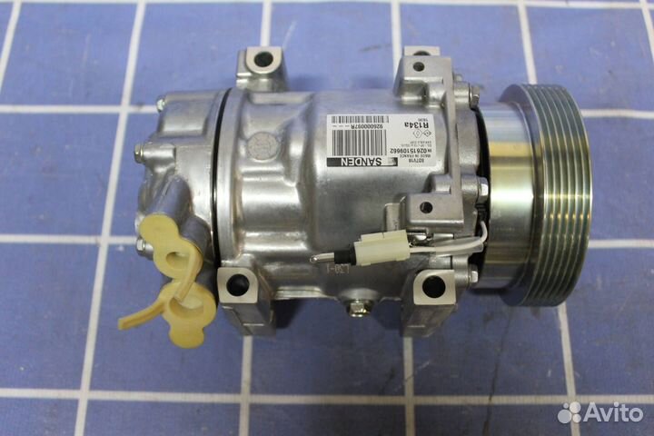 Компрессор кондиционера Renault Logan