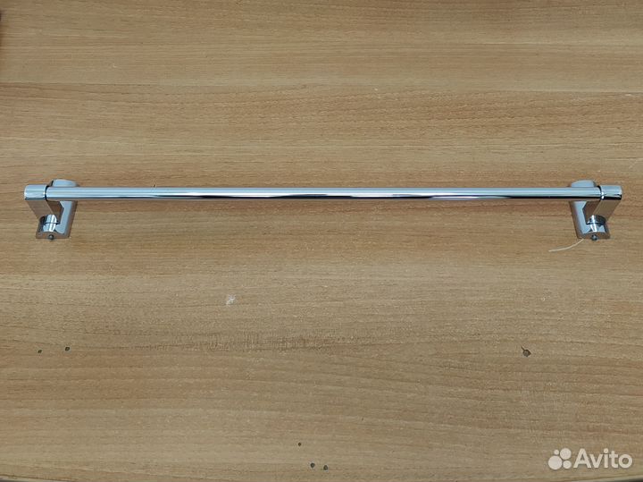 Вешалка для полотенец настенная металлическая