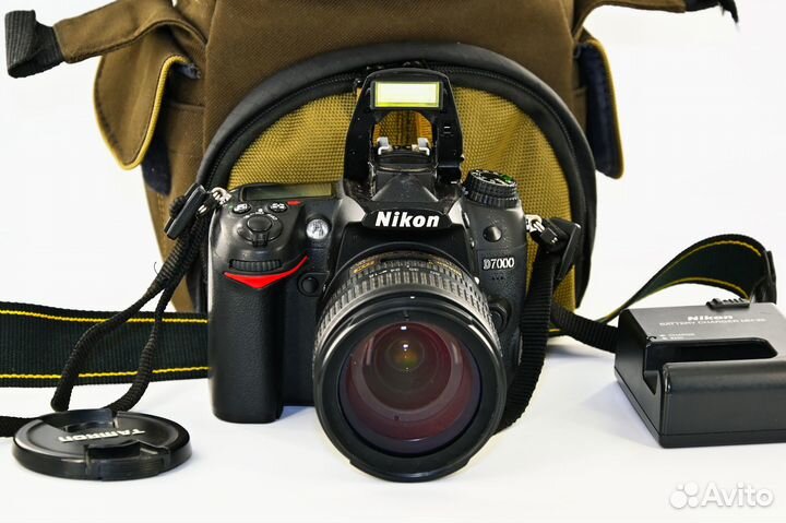 Nikon D7000 16.2MP зеркалка Kit AF-S VR 18-70