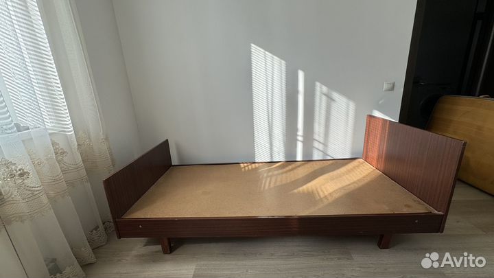 Кровать б/у