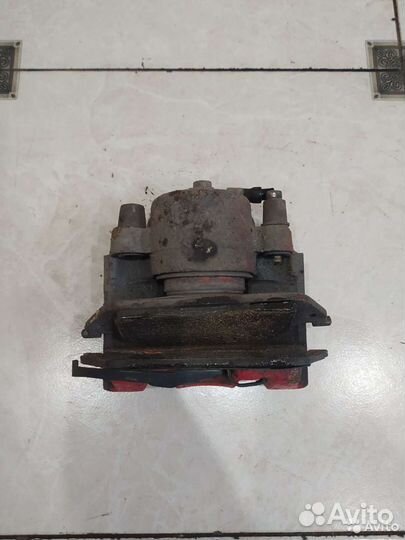 Тормозной суппорт передний правый Mercedes-Benz W1