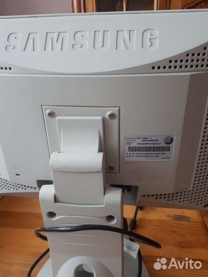 Монитор Samsung