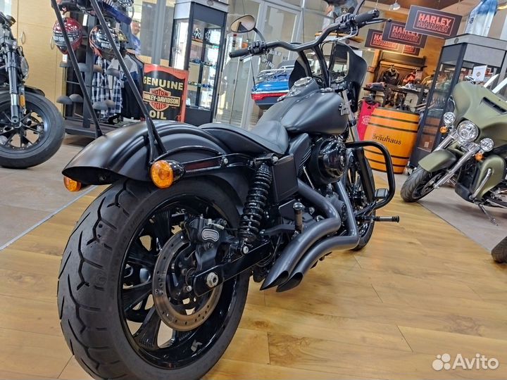 Harley-Davidson Dyna Street Bob 103