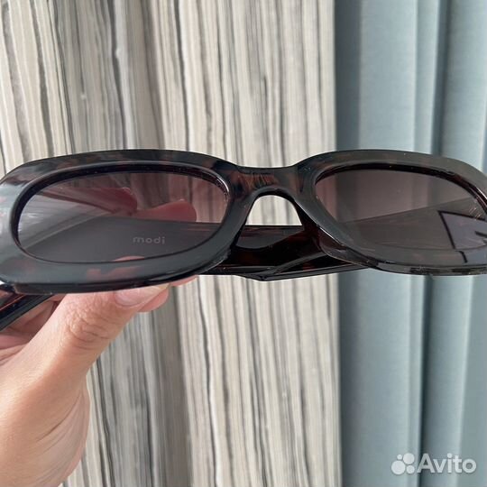 Солнцезащитные очки женские