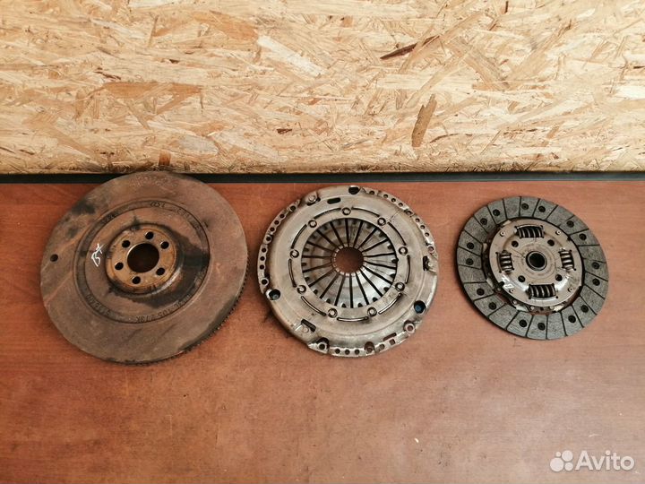 Маховик сцепление VW Passat B7 2011-2015