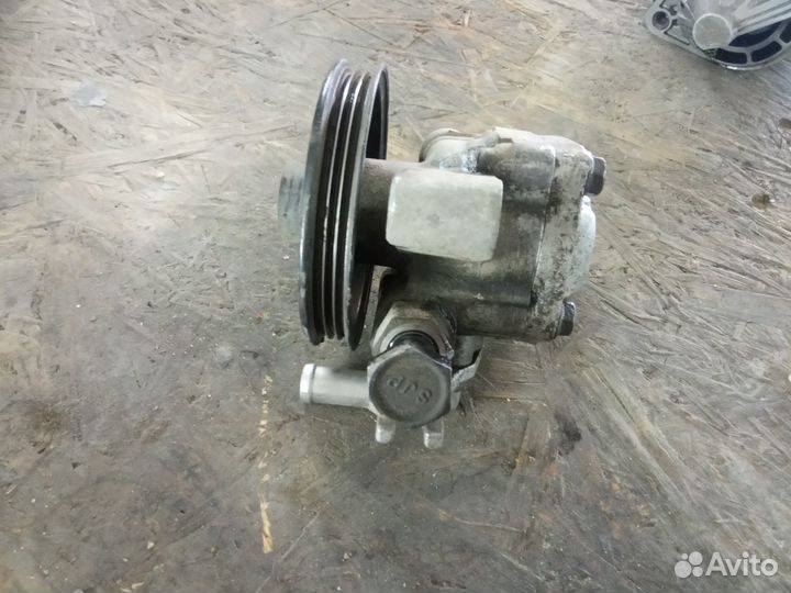 Насос гур kia cerato 1