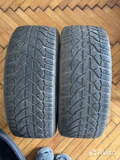 Tigar Winter 235/40 R18