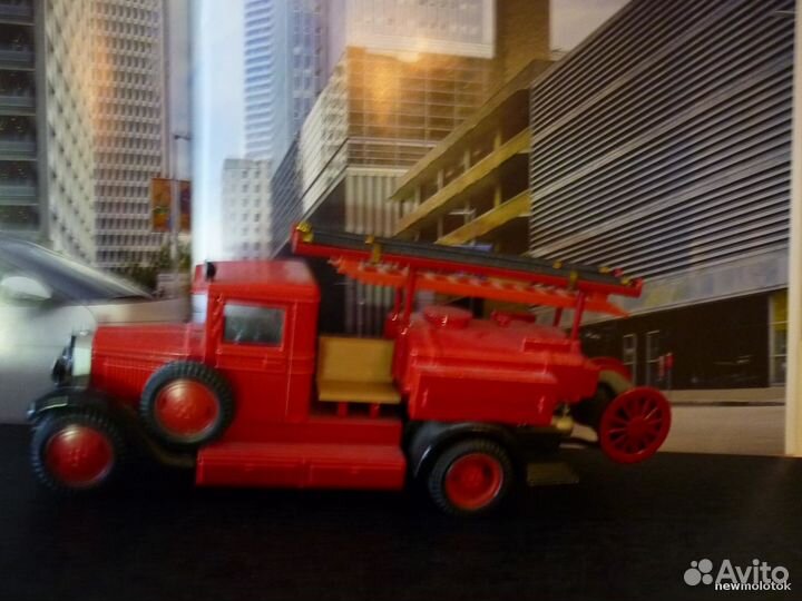 Автомобили СССР 1 :43масквич-434(термобудка)