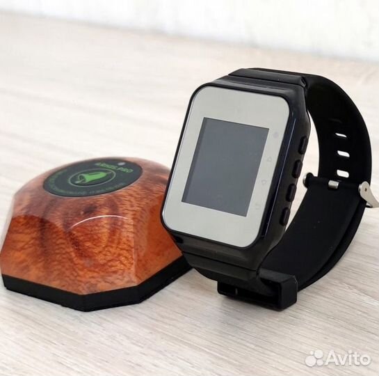 Для ресторанов - кнопка вызова персонала и часы