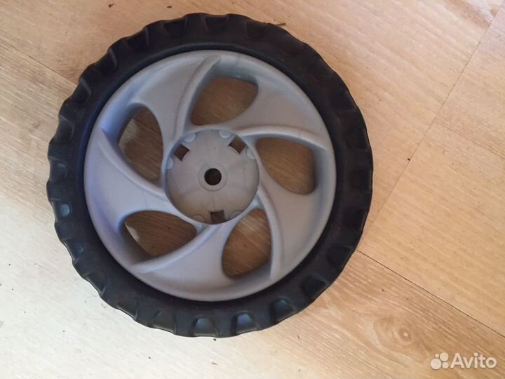 Колеса новые на трости для замены