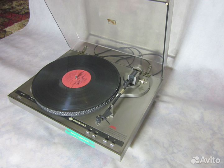 Проигрыватель винила Radiotehnika Ария 102