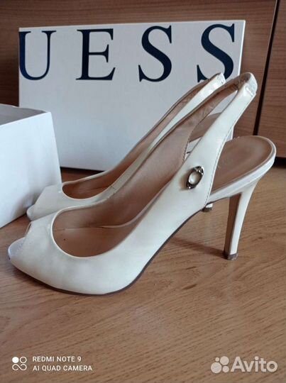 Туфли Guess