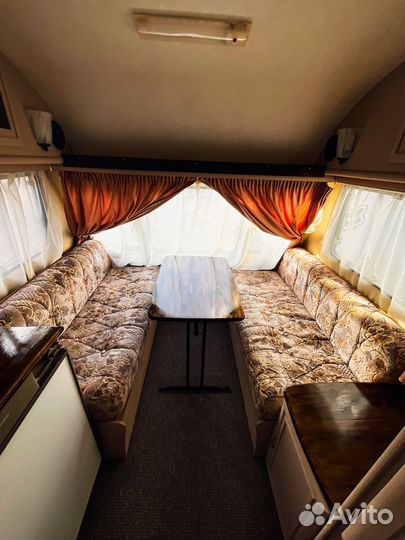 Прицеп-дача Avondale Harworth, 2000