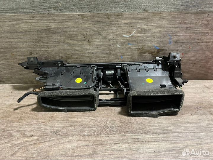 Дефлектор печки Ауди A6 C7 A7 центральный