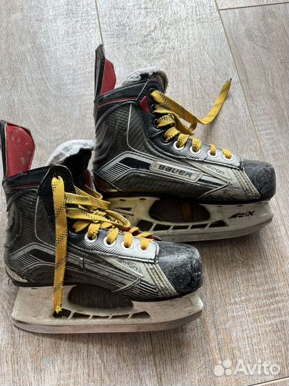 Хоккейные коньки бауэр vapor x900