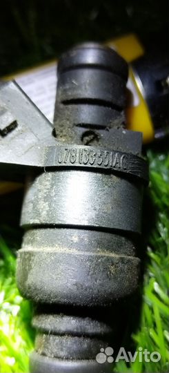 Топливная рампа с форсунками Ауди а4 б5 AGA 2.4л