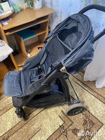 Прогулочная коляска Rich family