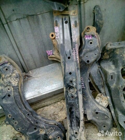 Лонжерон поперечный средний Toyota LandCruiser100