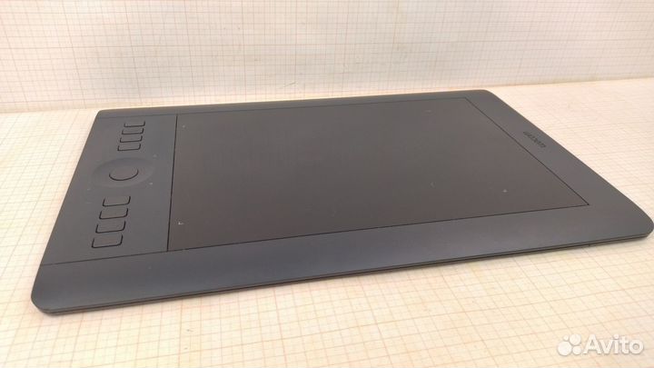 Графический планшет wacom intuos pro L
