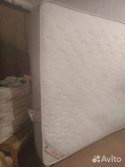 Матрас,Кровать с матрасом,бу
