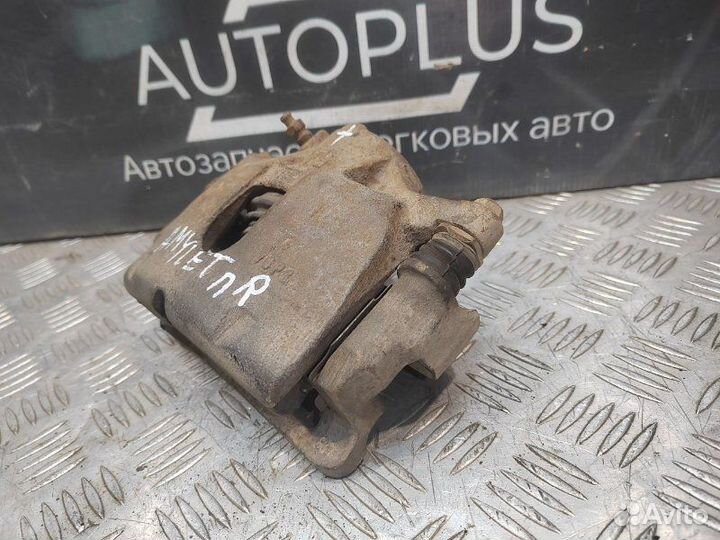 Суппорт передний правый Chery Amulet A15 1.6