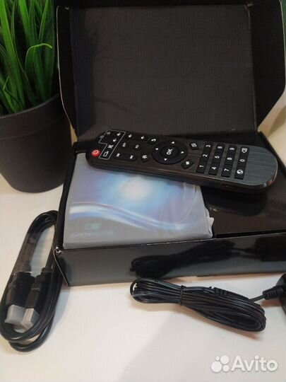 Tvzen Андроид приставка T95w2 1000 каналов+архив