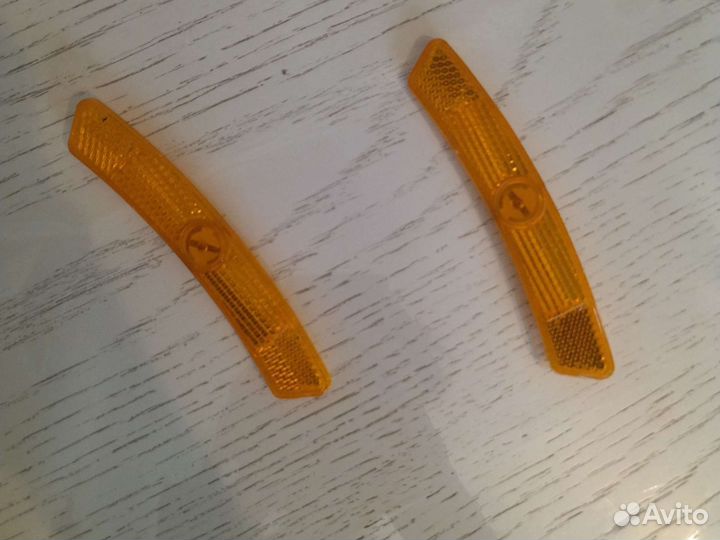 Отражатели для спиц велосипеда