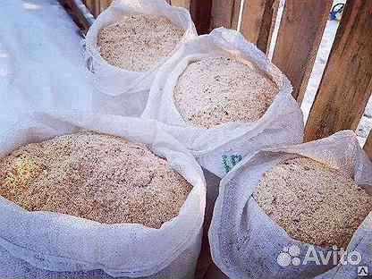 Опилки в мешках