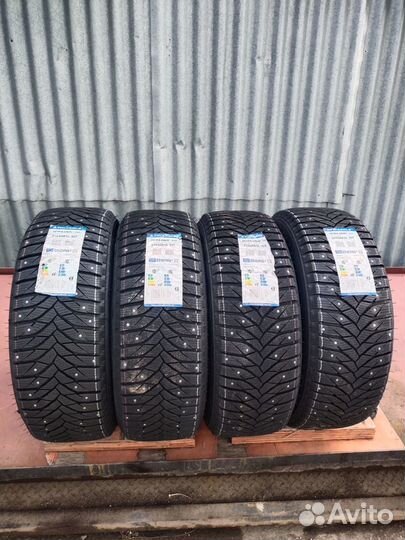 Triangle IcelynX TI501 215/55 R17