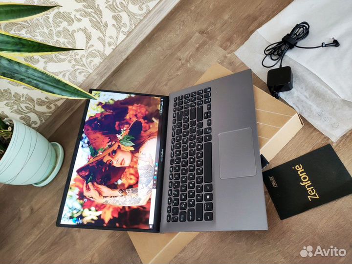 Ультрабук Asus мощный Full HD IPS/932гб/MX250