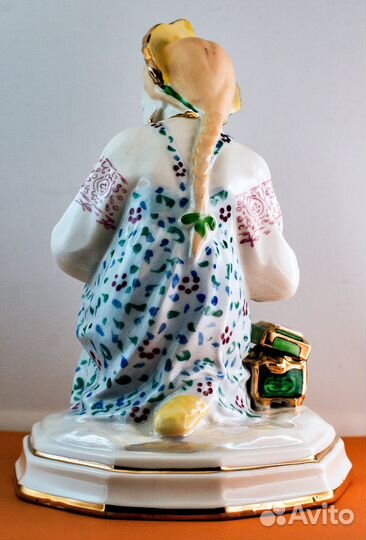 Статуэтка Малахитовая шкатулка красивая лзфи