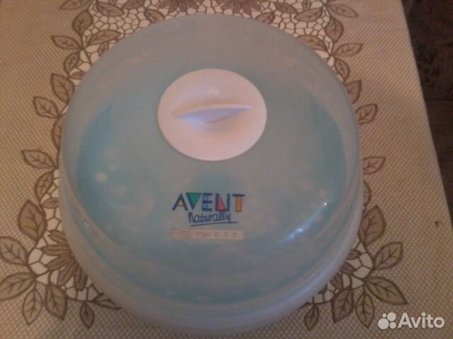 Стерилизатор, бутылочки, соски, ложка, расческа