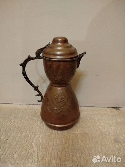 Медный кувшин винтажный
